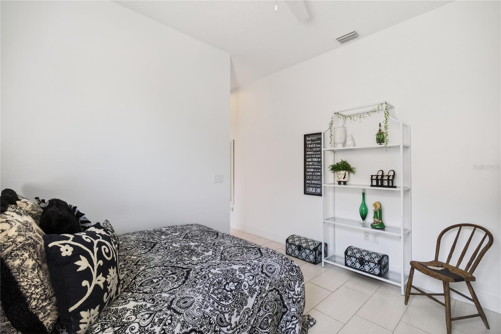 LAKES OF MOUNT DORA - Residential