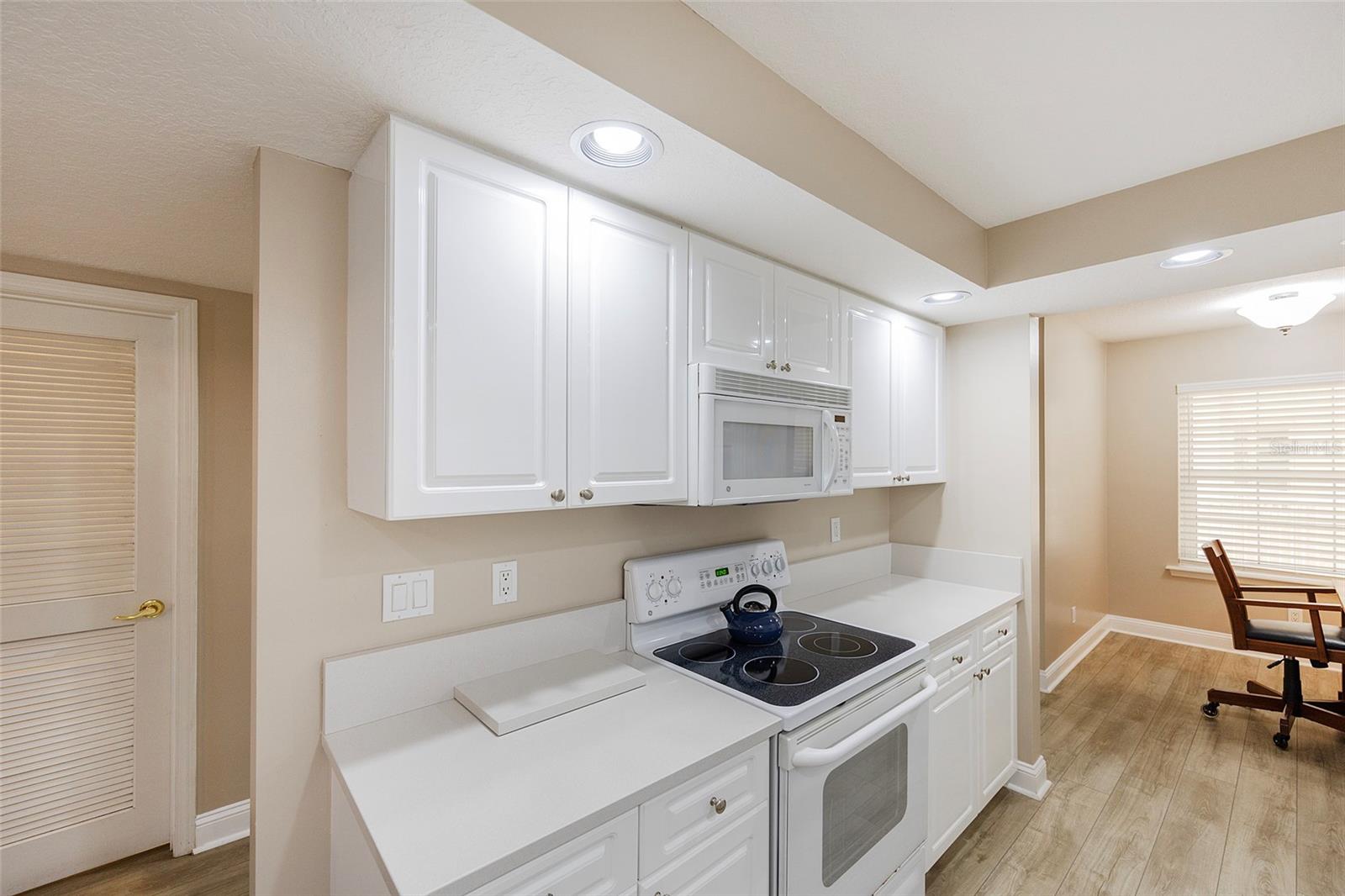 HARBOUR VILLAGE CONDO - Residential