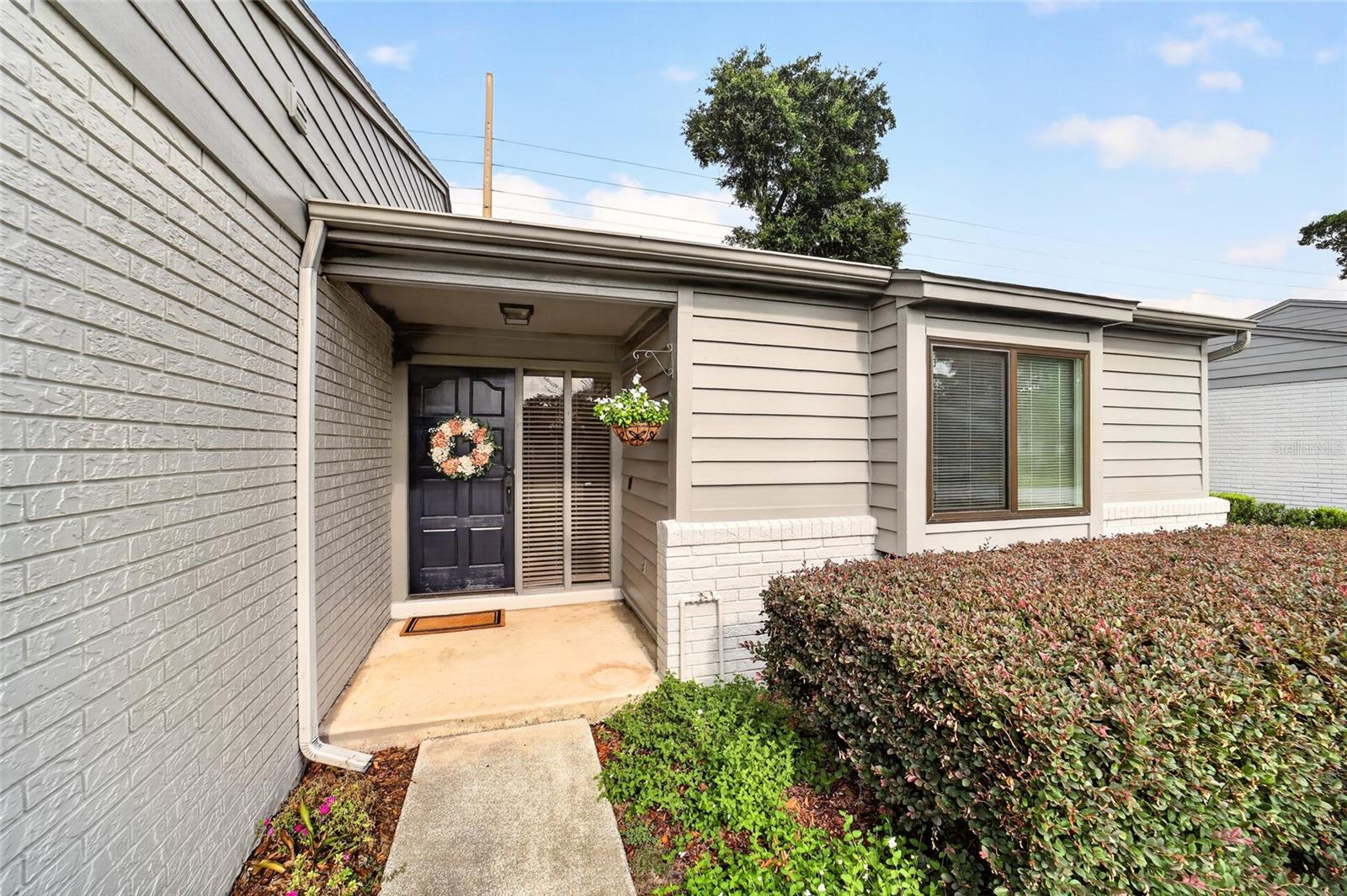 1904 SE 37TH COURT CIRCLE