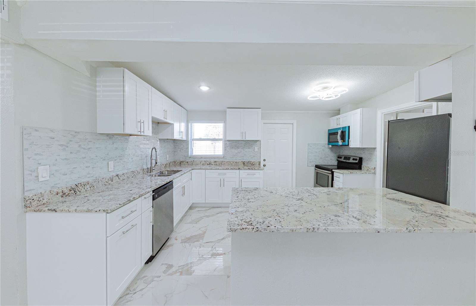 CRESTRIDGE - Residential