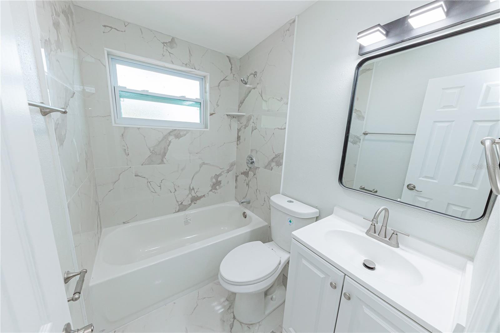 CRESTRIDGE - Residential