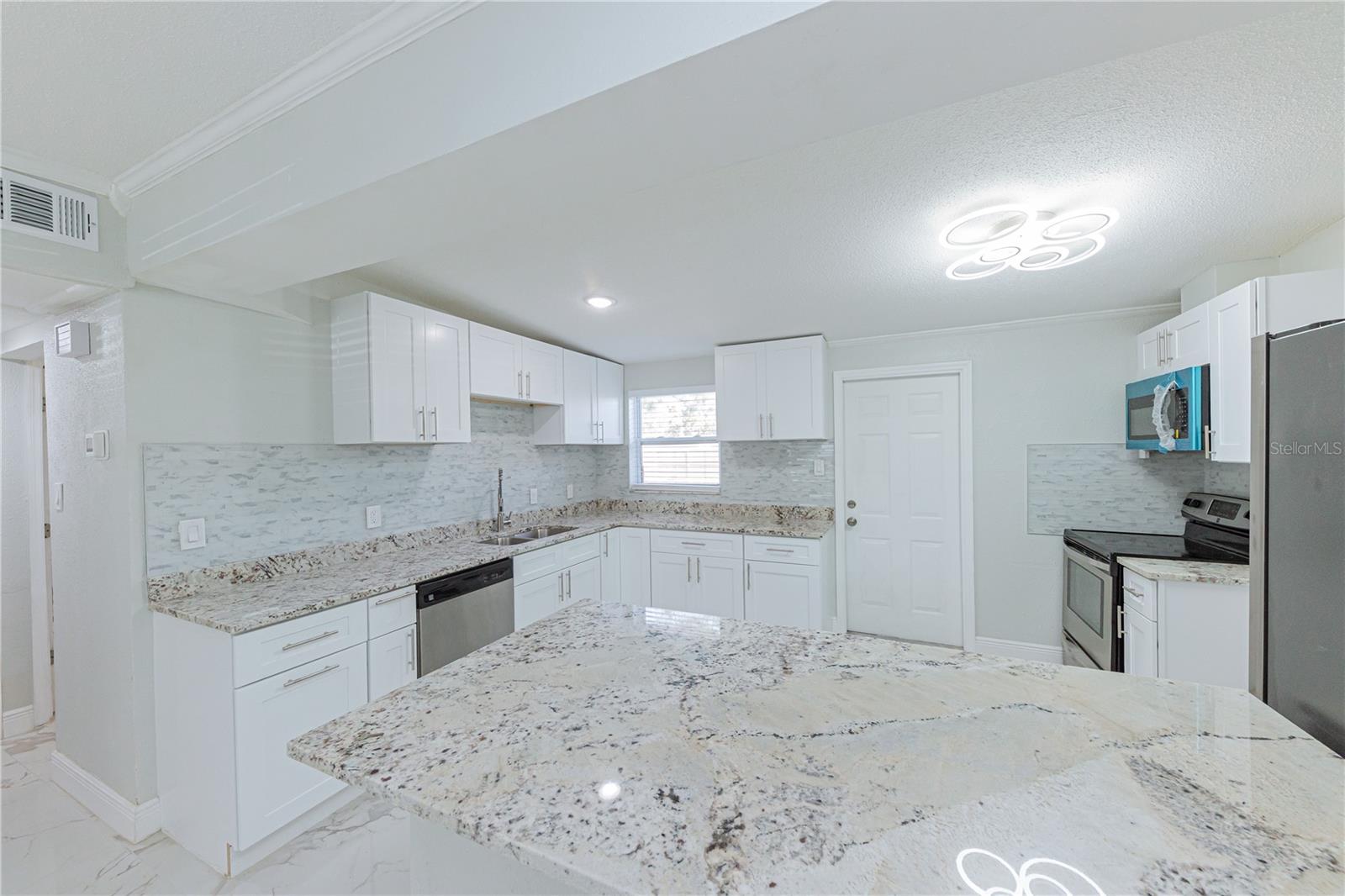 CRESTRIDGE - Residential