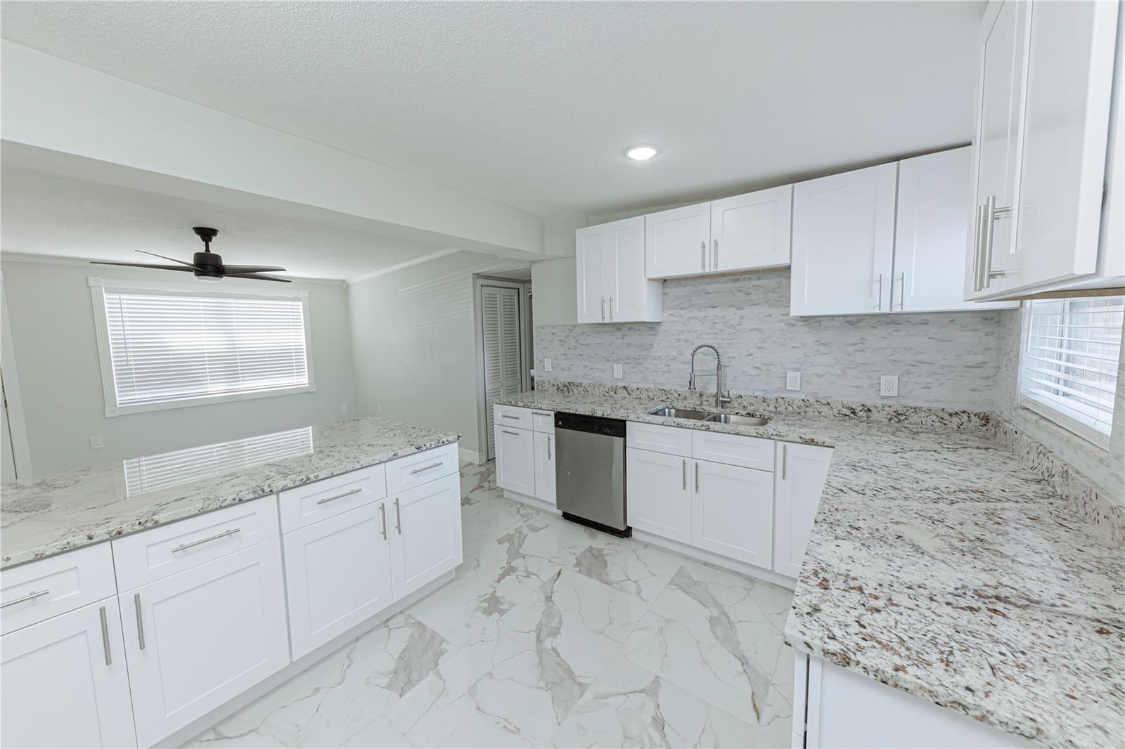 CRESTRIDGE - Residential