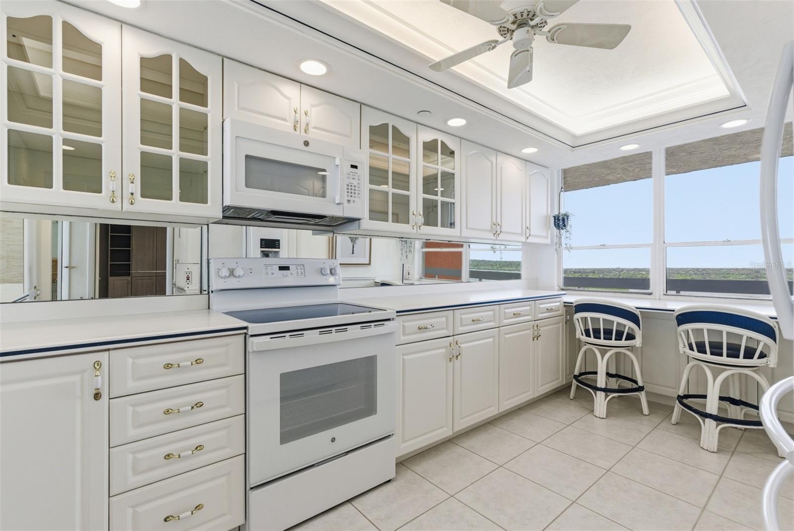 REDINGTON TOWERS 1 CONDO - Residential