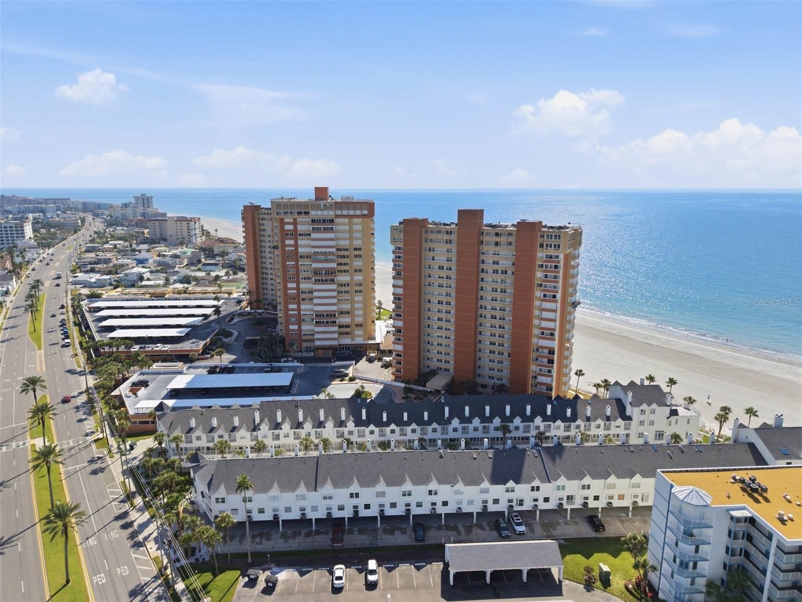 REDINGTON TOWERS 1 CONDO - Residential