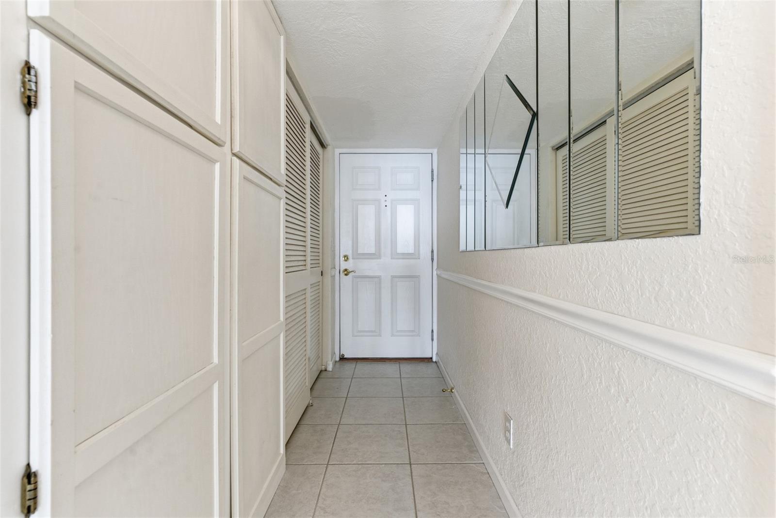 REDINGTON TOWERS 1 CONDO - Residential