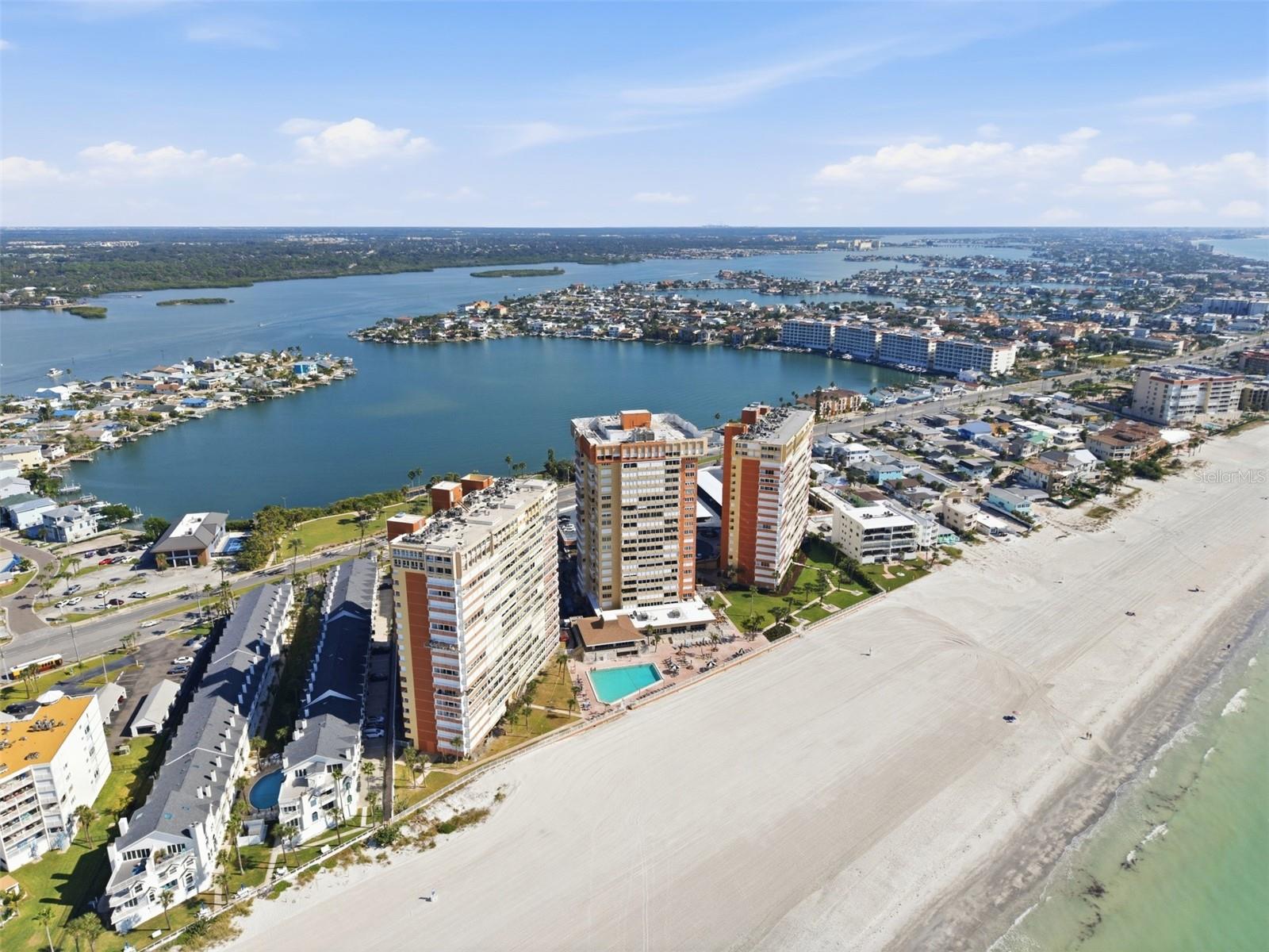 REDINGTON TOWERS 1 CONDO - Residential