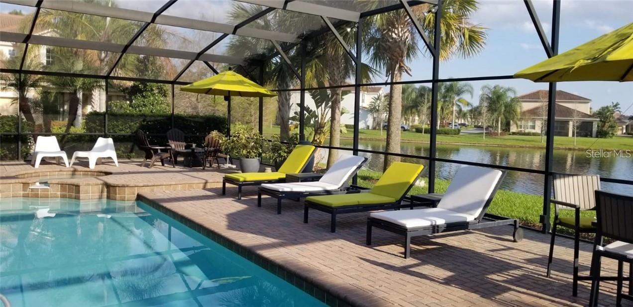 VILLAGEWALK/LK NONAB - Residential