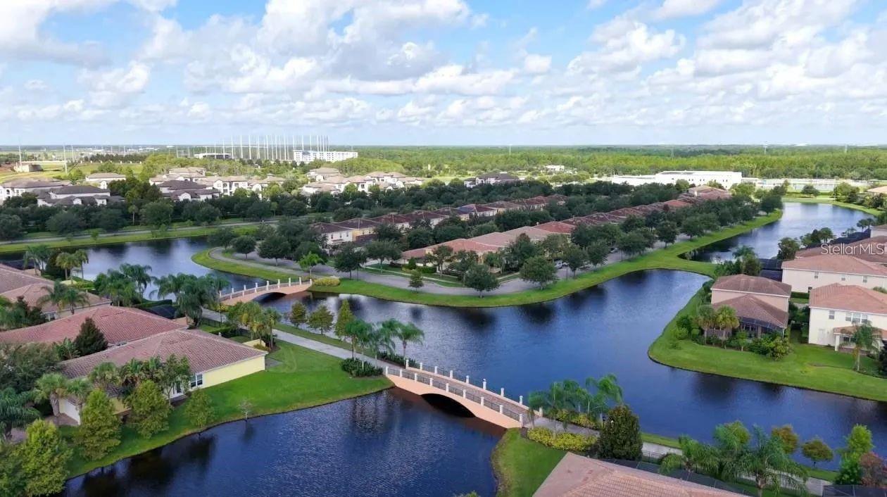 VILLAGEWALK/LK NONAB - Residential