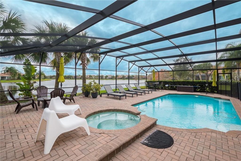 Photo of 7972 Esta Lane, Orlando, FL 32827 (MLS # O6394136)