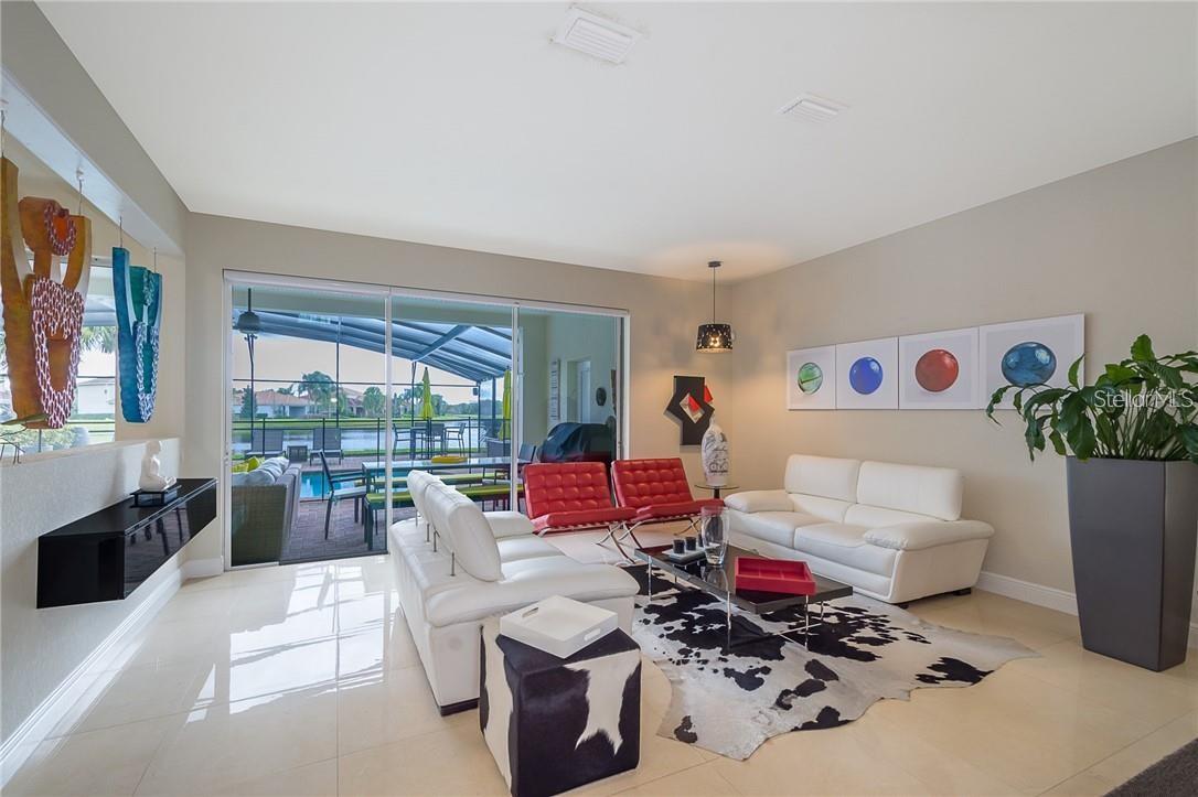 VILLAGEWALK/LK NONAB - Residential