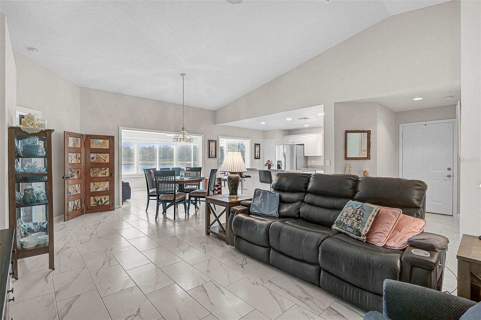 FAIRWAY OAKS PH I - Residential