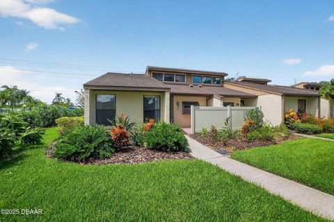 Photo of 1260 Charter Oaks Circle, Daytona Beach, FL 32117 (MLS # FC312576)
