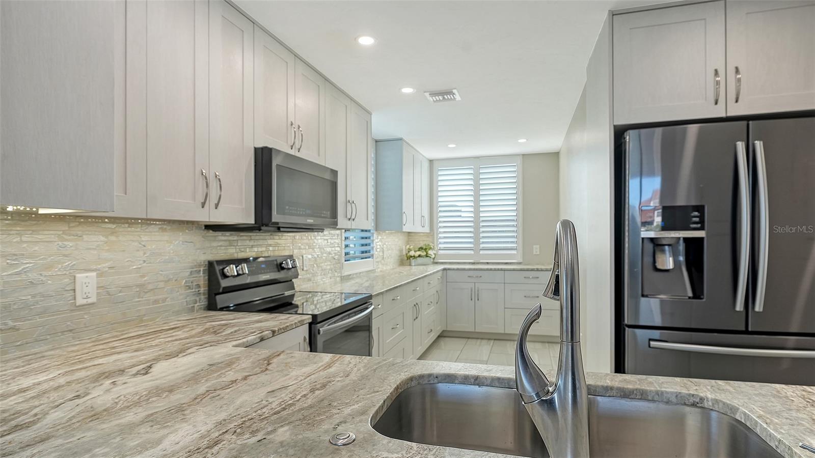 EXCELSIOR BEACH TO BAY - Residential