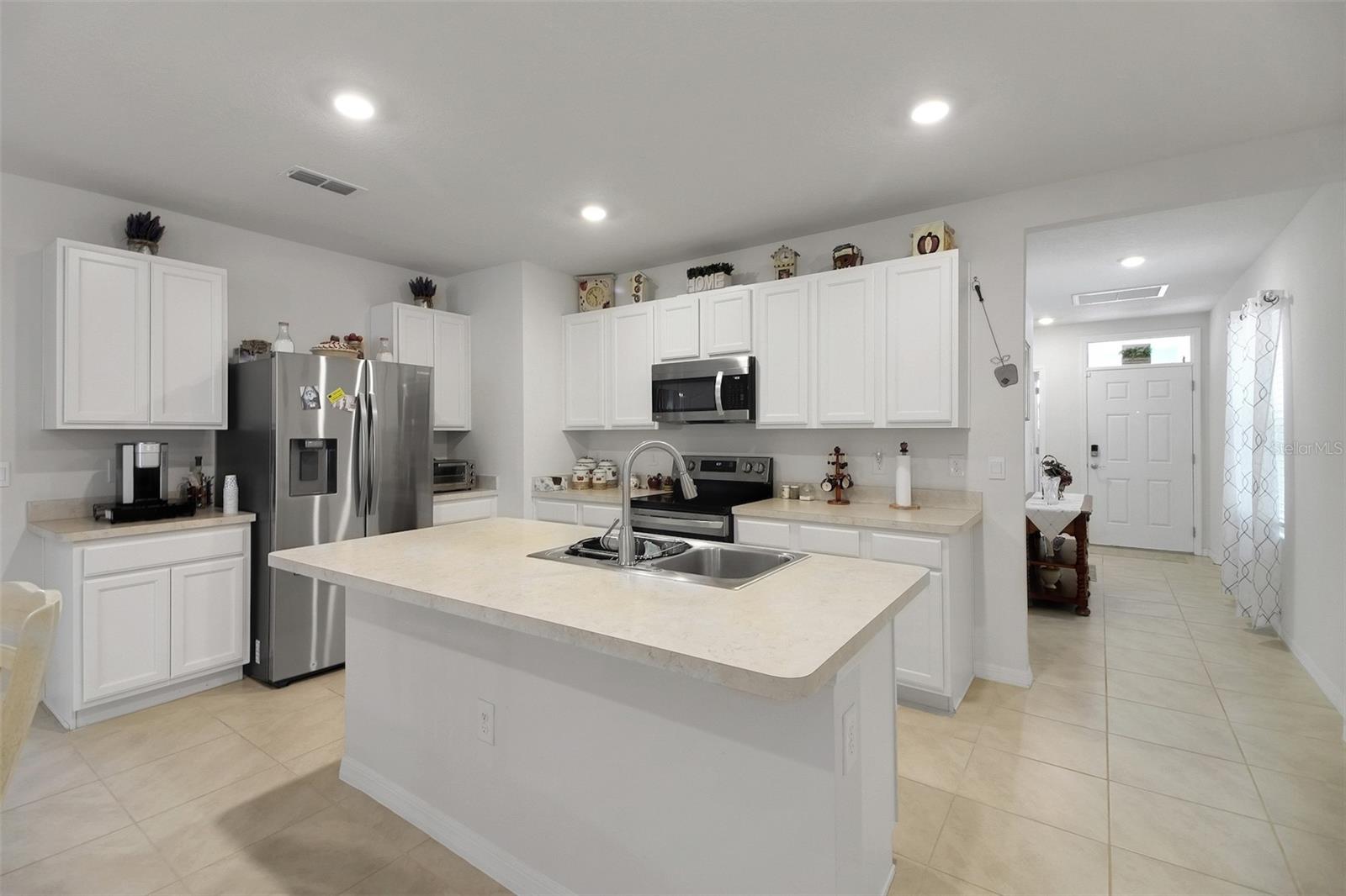 LAKE DENHAM ESTATES - Residential