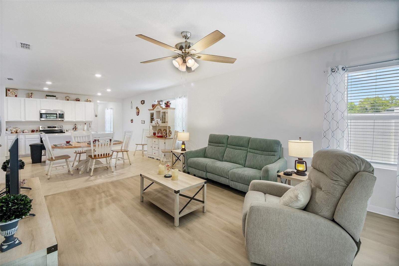 LAKE DENHAM ESTATES - Residential