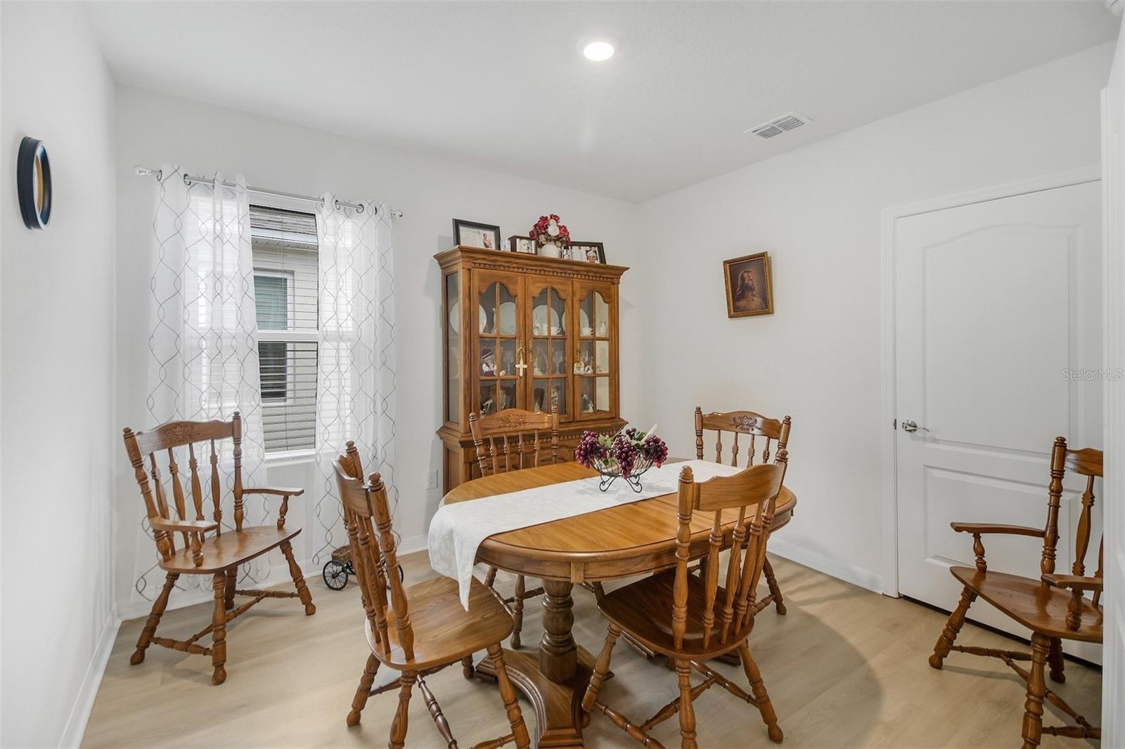 LAKE DENHAM ESTATES - Residential