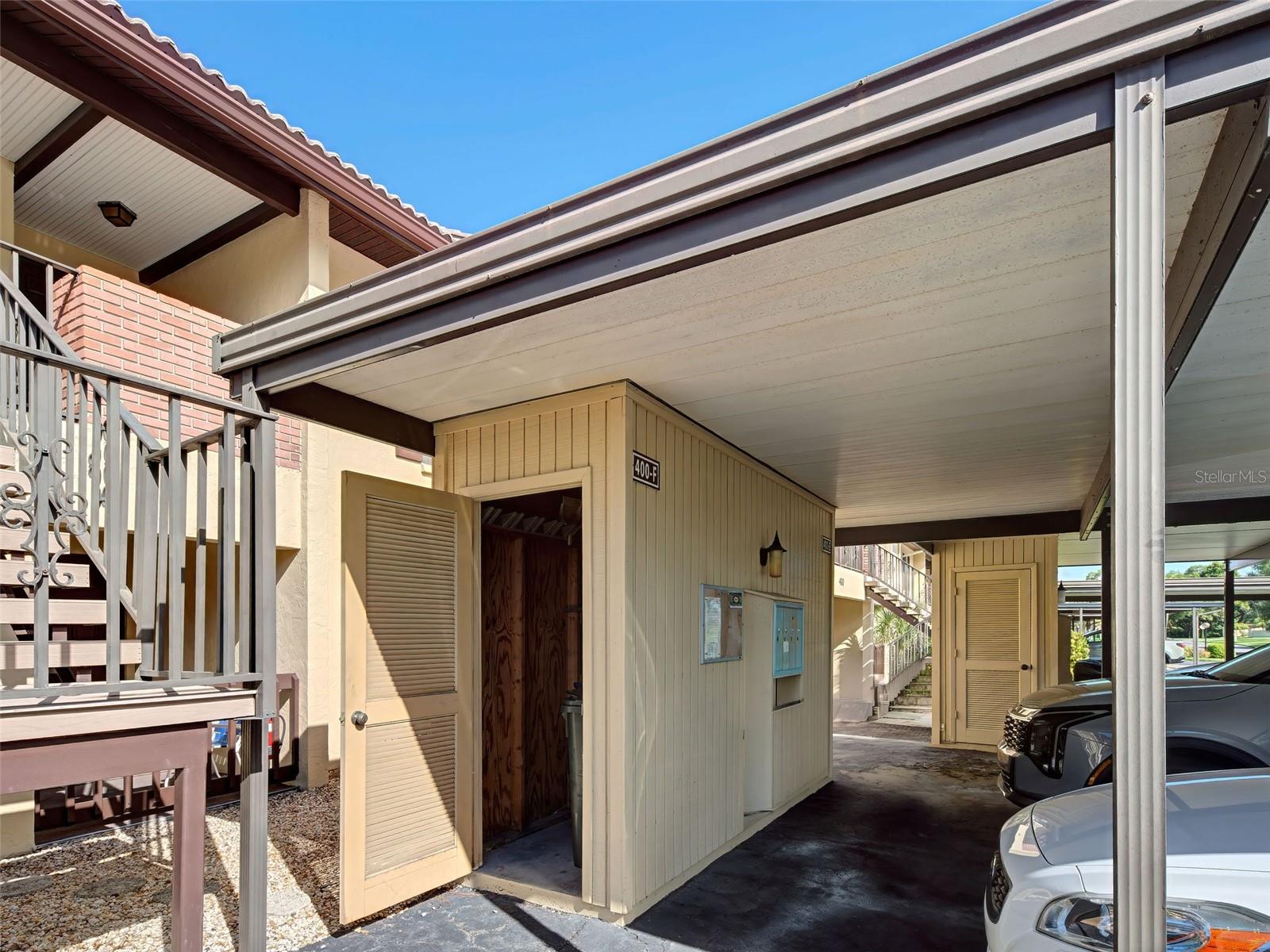 400 MISSION TRAIL E F, VENICE, FL, 34285 3 400 MISSION TRAIL E F