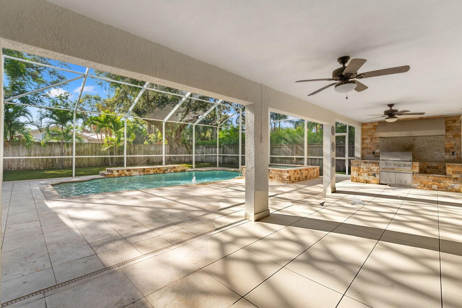 DAVIS ISLANDS PB10 PG52 TO 57 - Residential