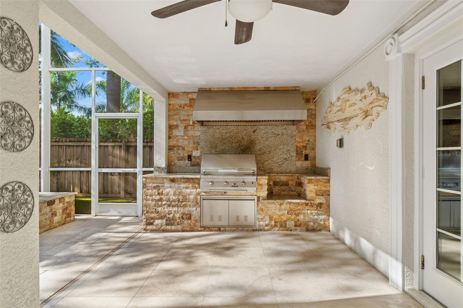 DAVIS ISLANDS PB10 PG52 TO 57 - Residential