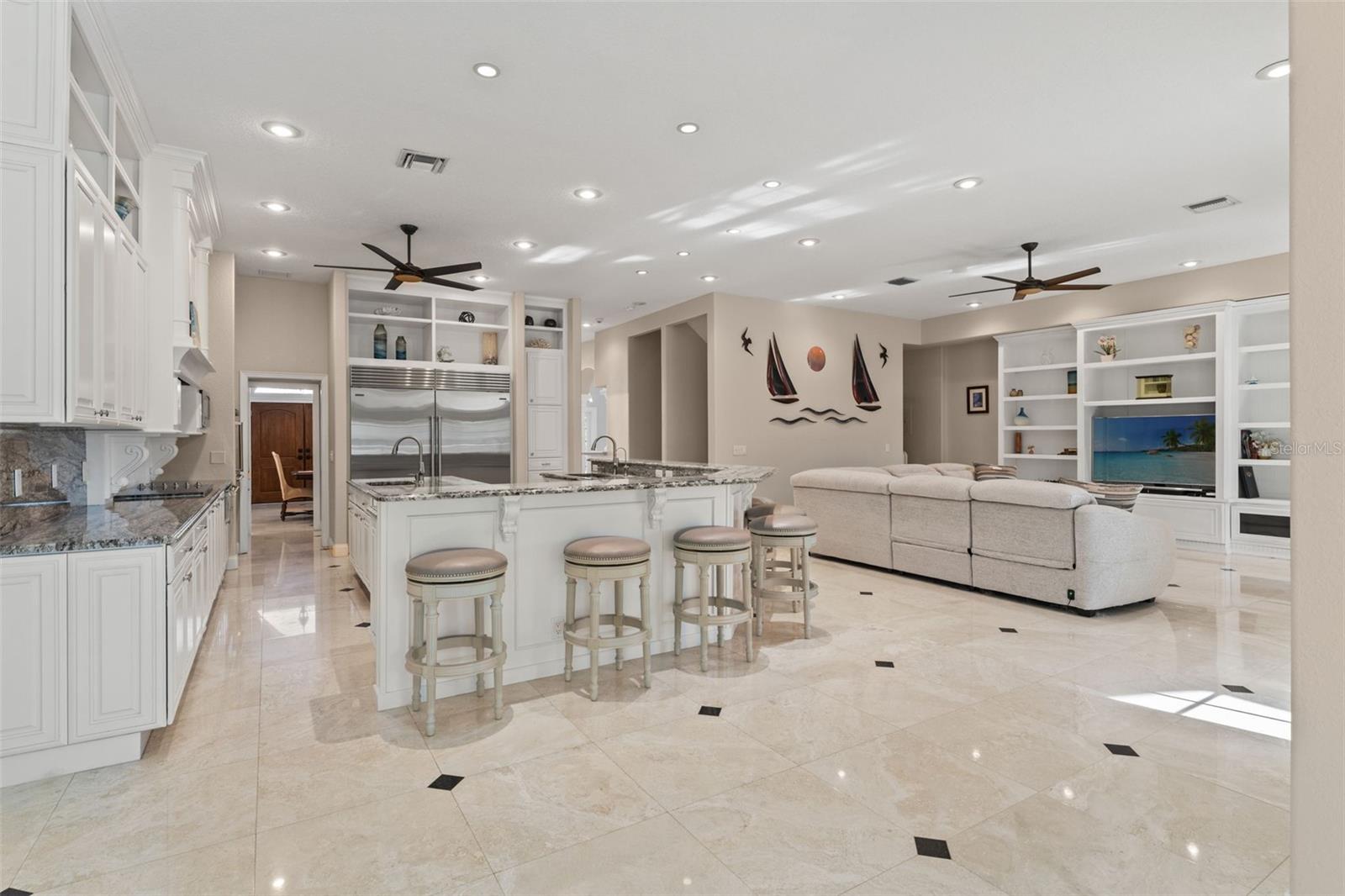 DAVIS ISLANDS PB10 PG52 TO 57 - Residential