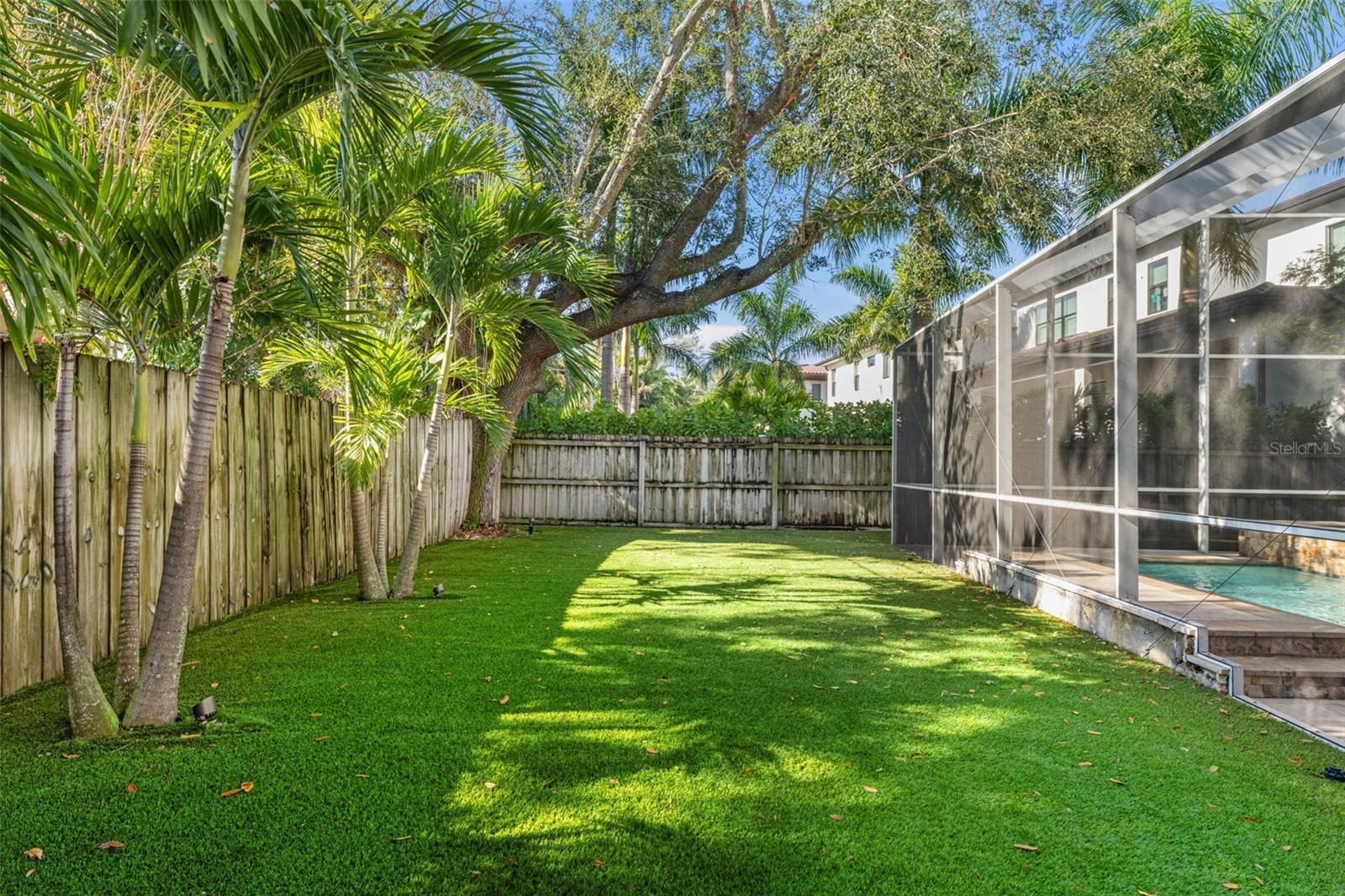 DAVIS ISLANDS PB10 PG52 TO 57 - Residential