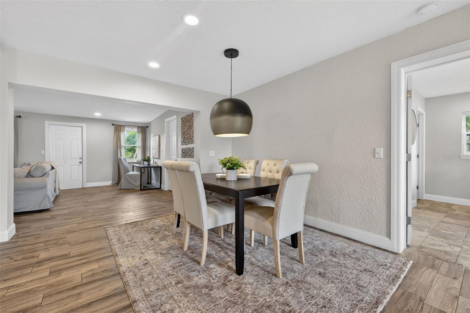 TERESA GARDENS - Residential