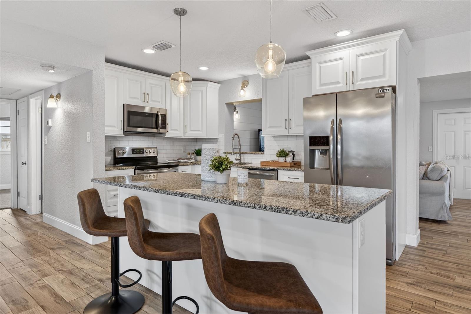 TERESA GARDENS - Residential
