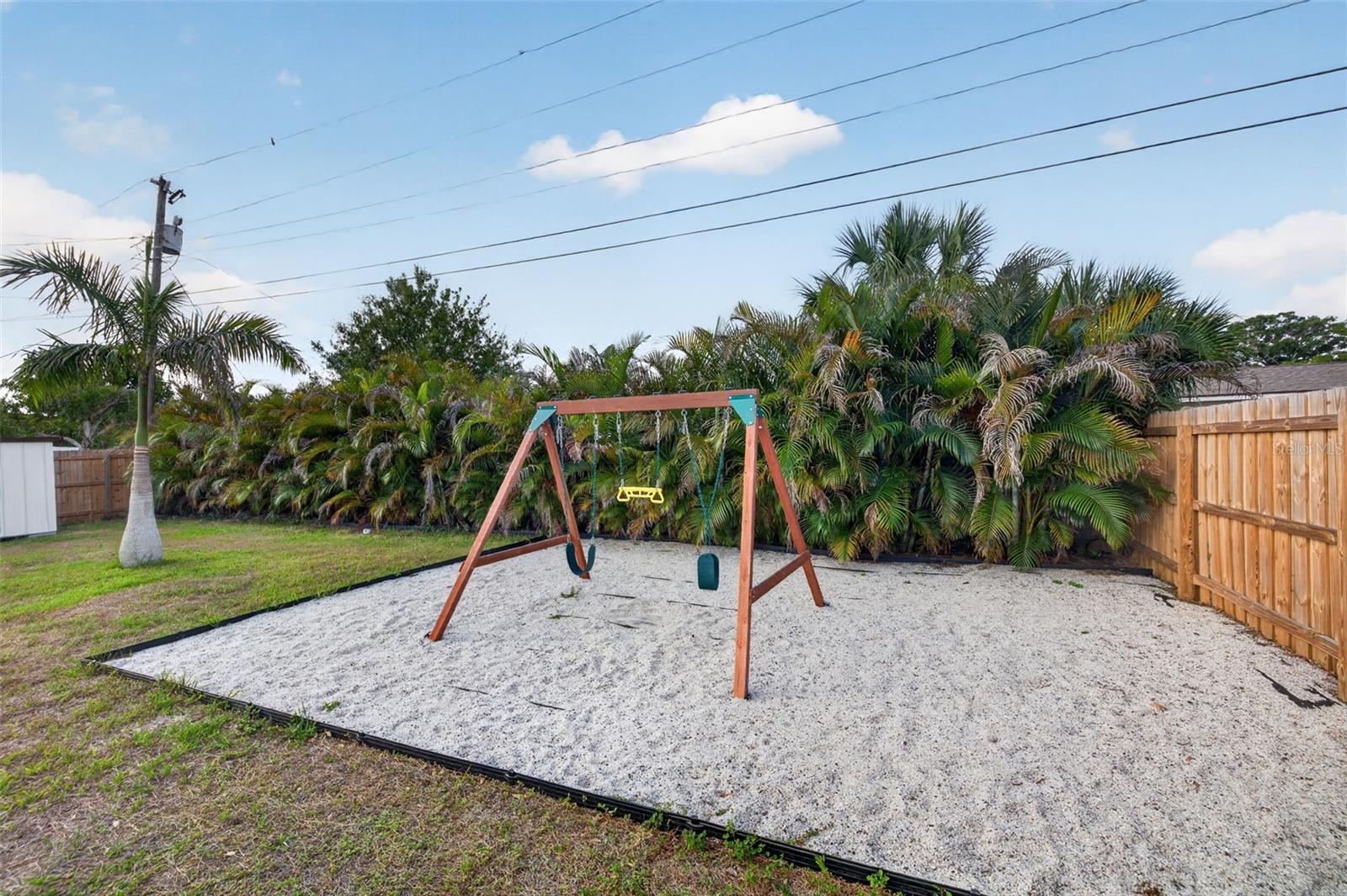 TERESA GARDENS - Residential