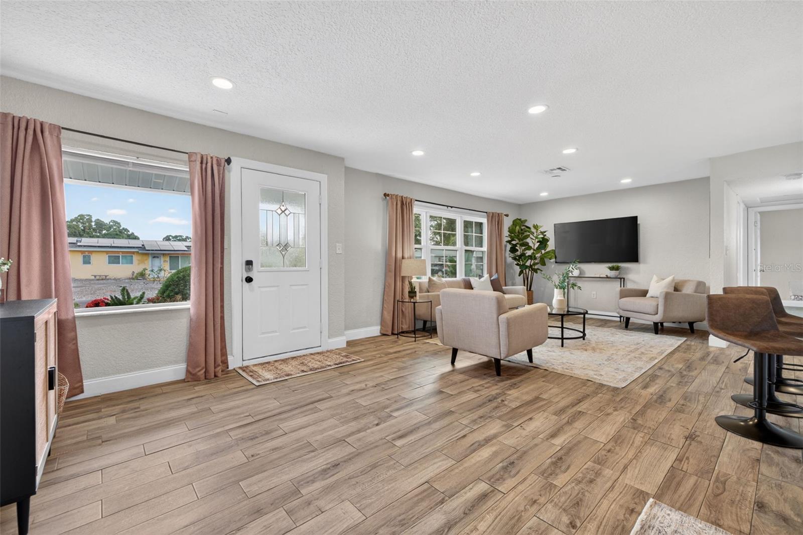 TERESA GARDENS - Residential