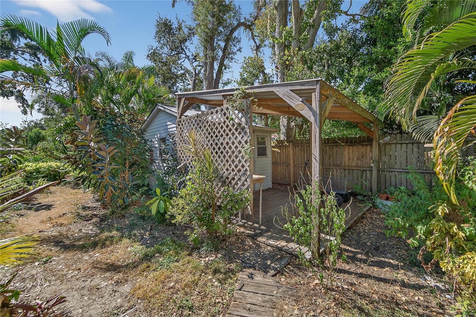 KINGSWAY GARDENS REP - Residential