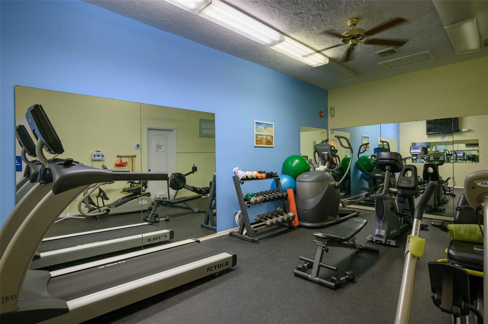 SIESTA HARBOR II - Residential