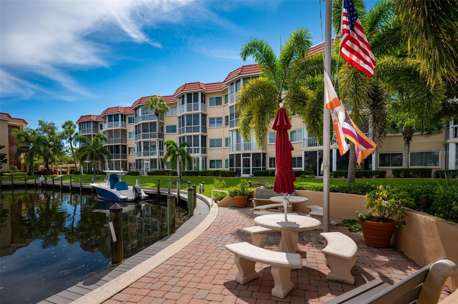 SIESTA HARBOR II - Residential