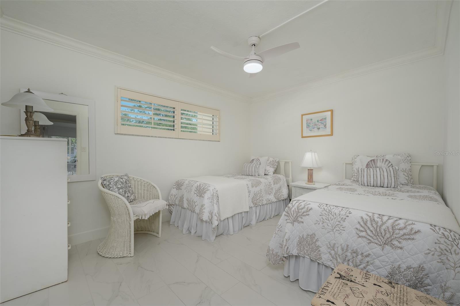 SIESTA HARBOR II - Residential