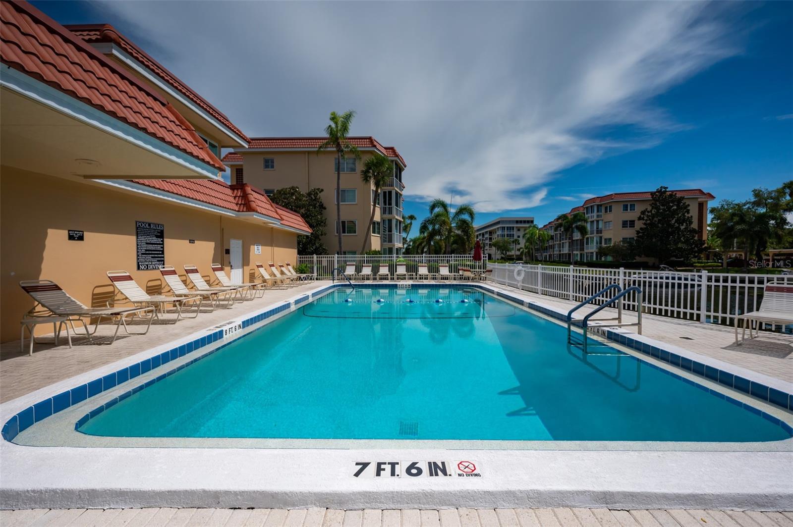 SIESTA HARBOR II - Residential