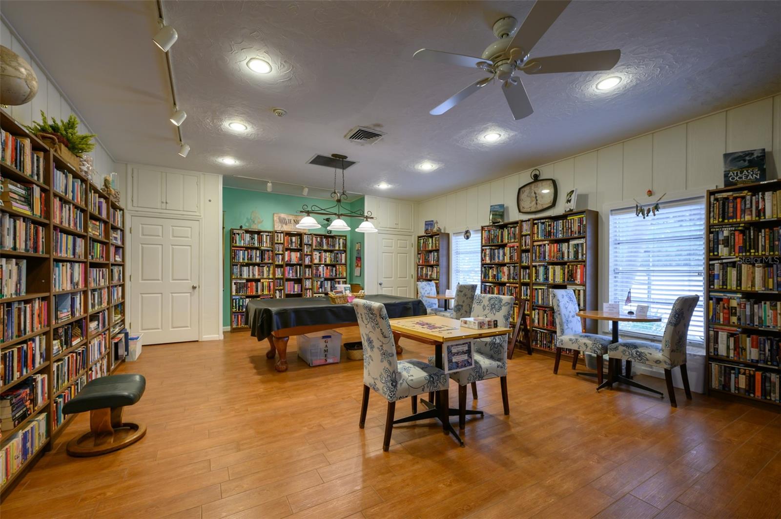 SIESTA HARBOR II - Residential