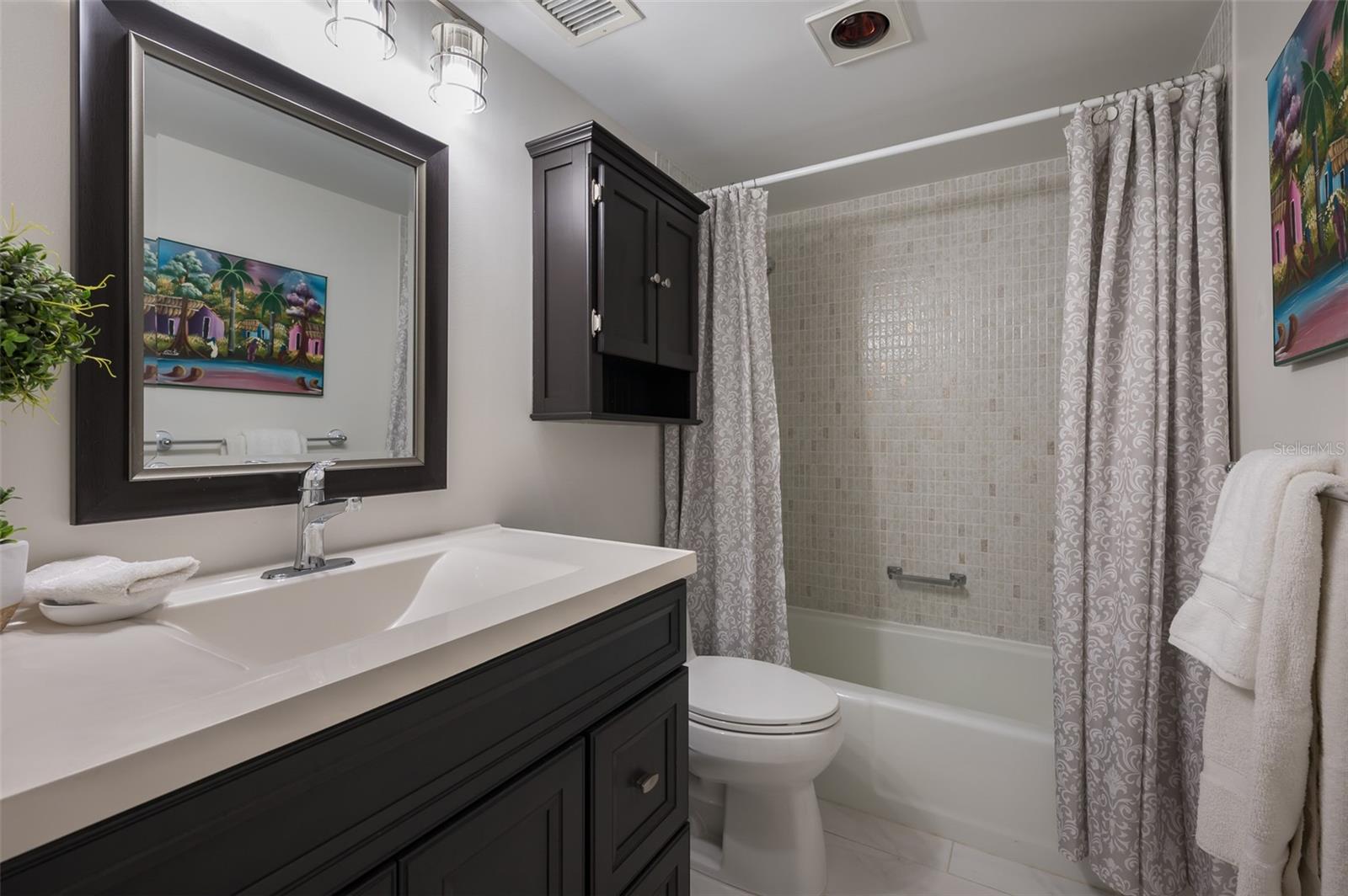 SIESTA HARBOR II - Residential