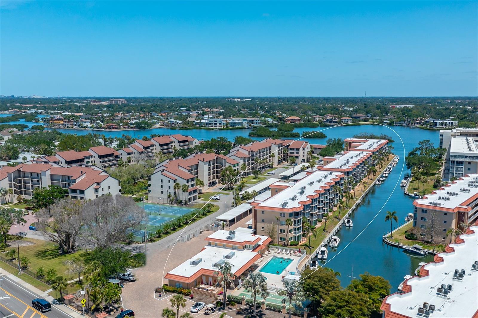 SIESTA HARBOR II - Residential