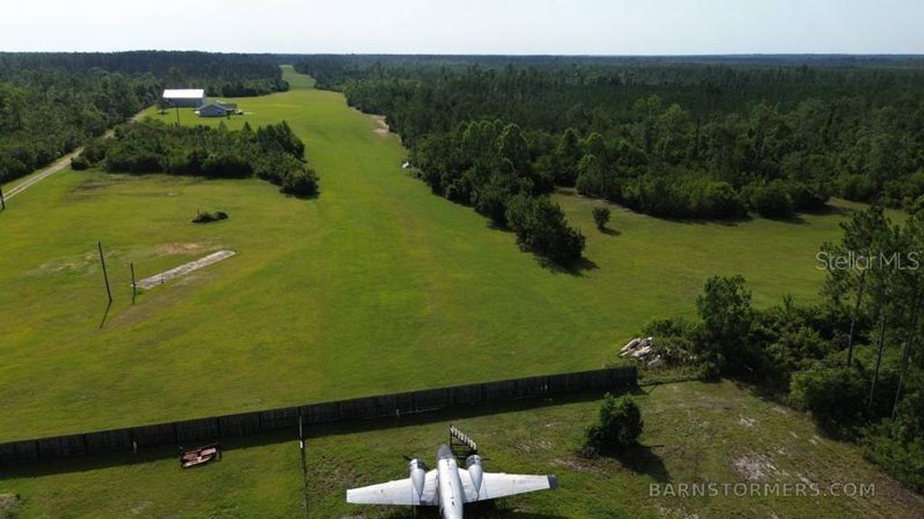 Photo of 22303 NW Longleaf Road, Fountain, FL 32438 (MLS # S5147572)