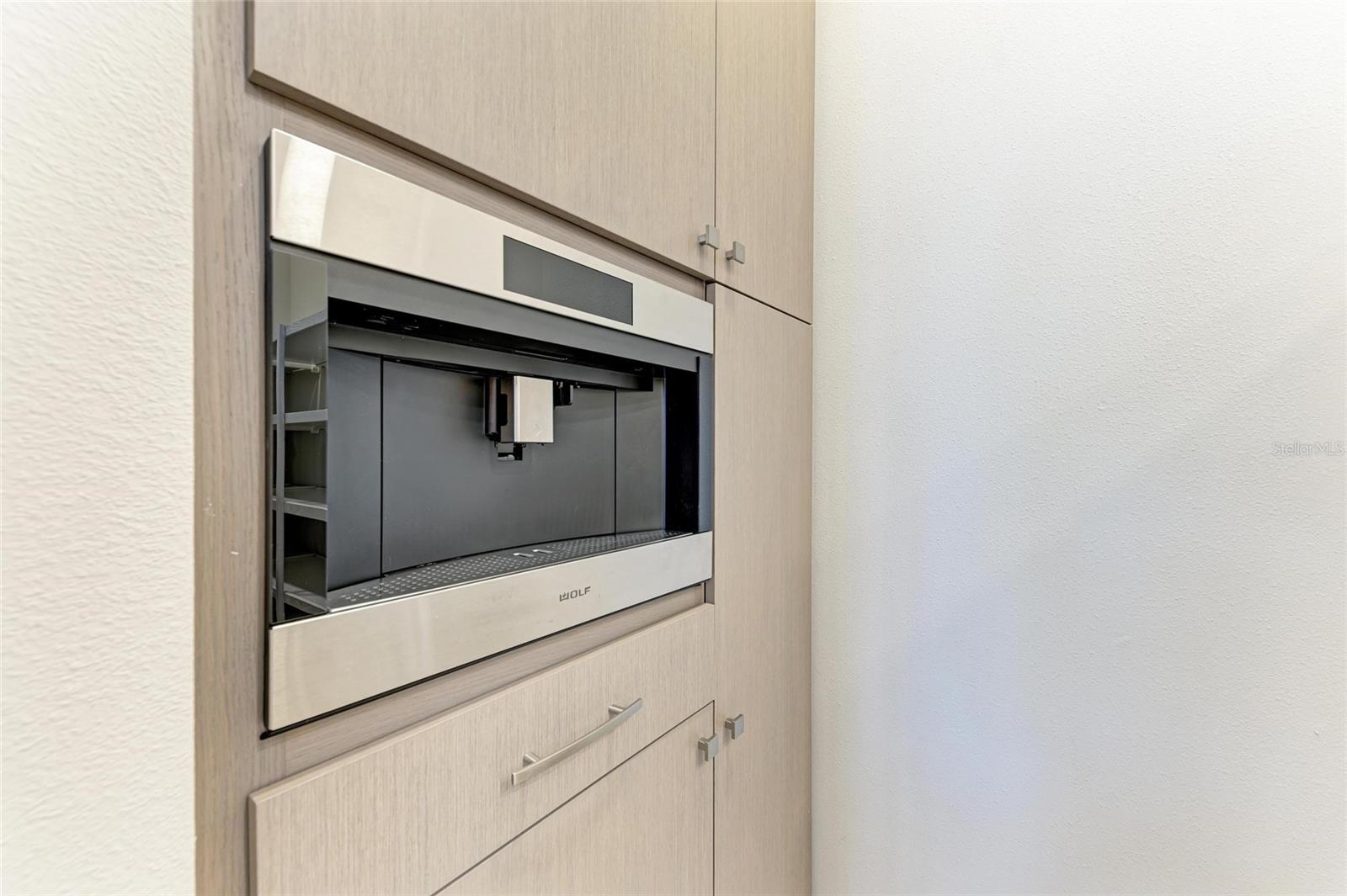 FOUNDERS CLUB - Residential