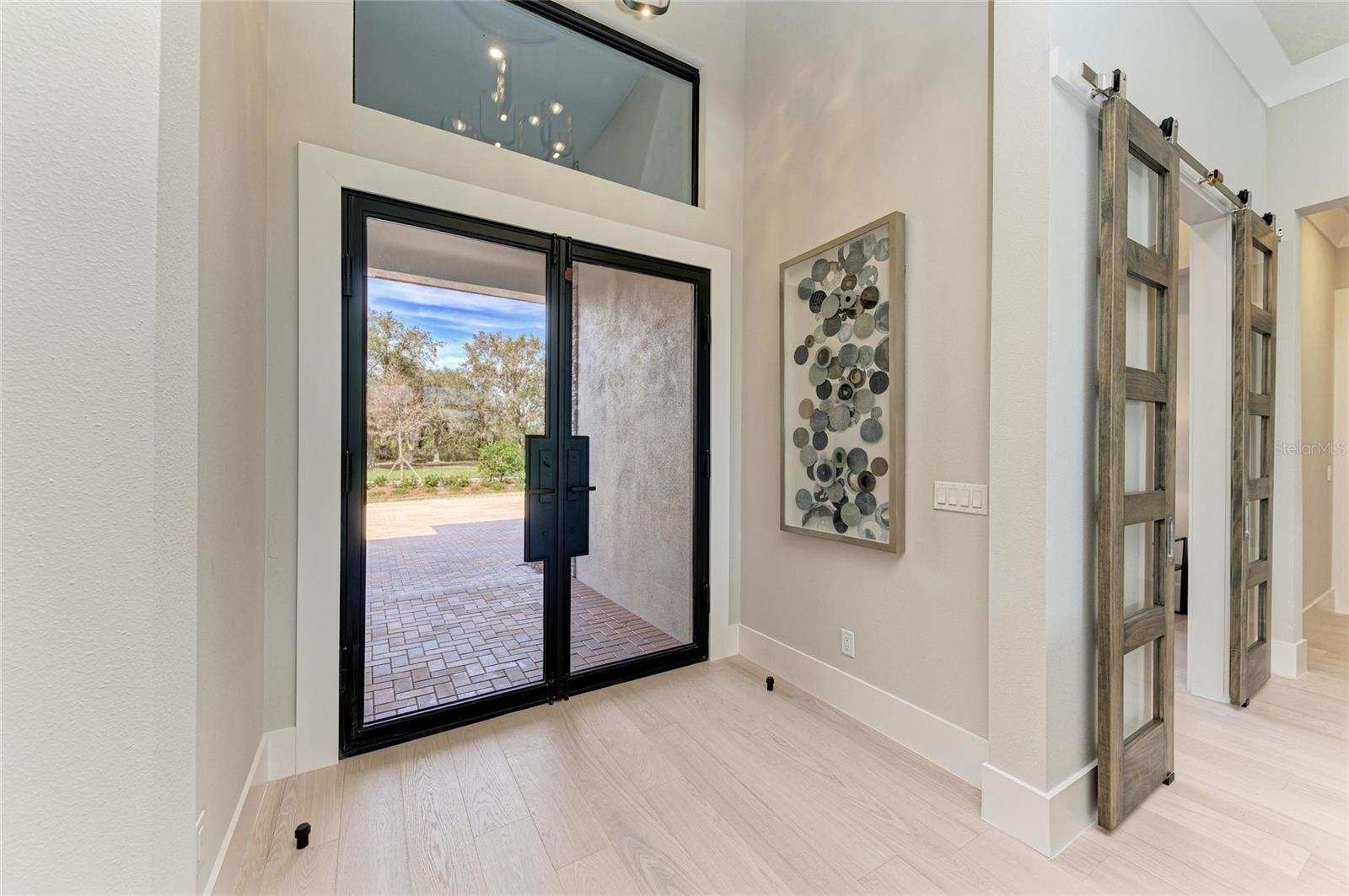 FOUNDERS CLUB - Residential