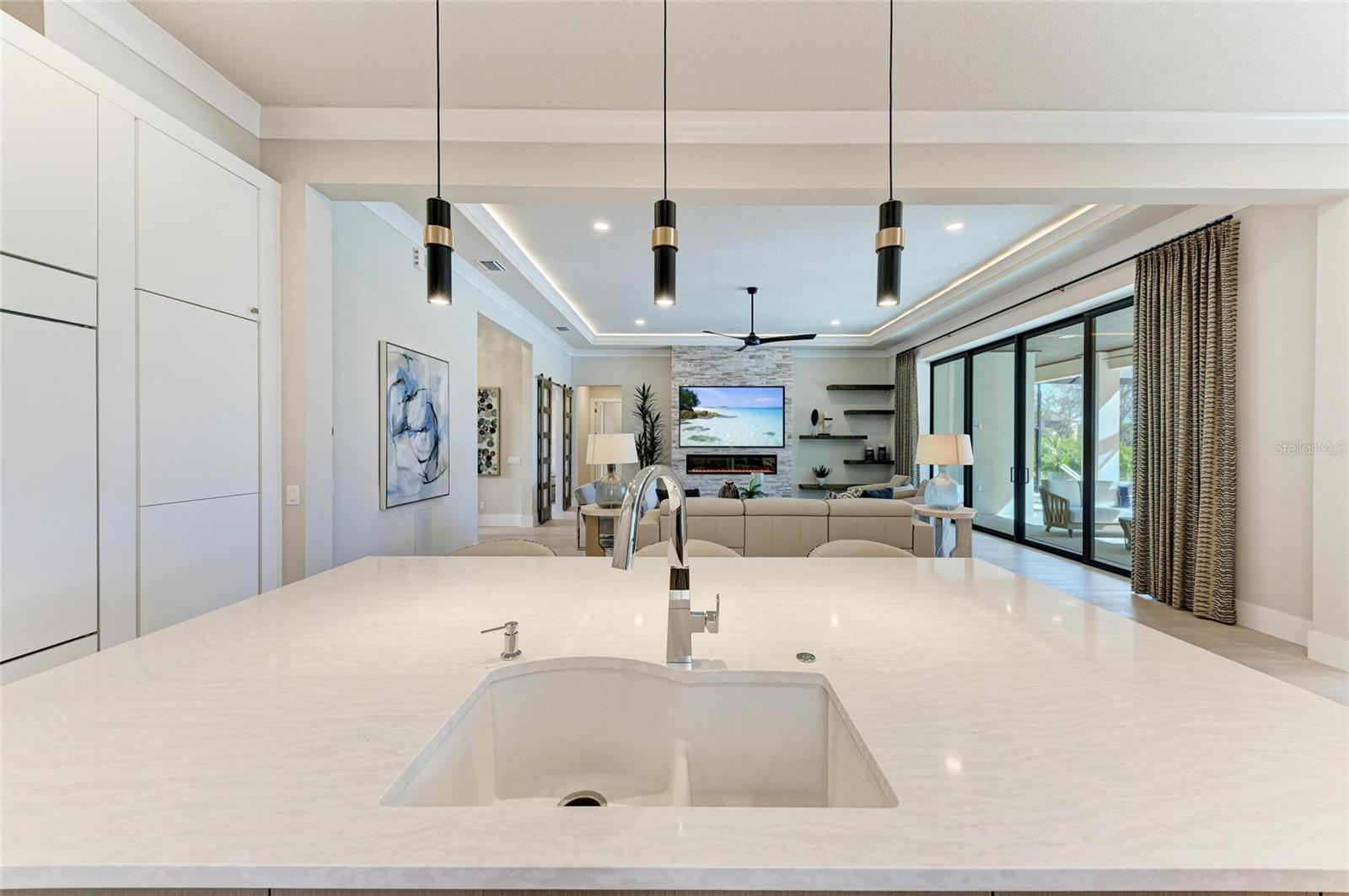 FOUNDERS CLUB - Residential