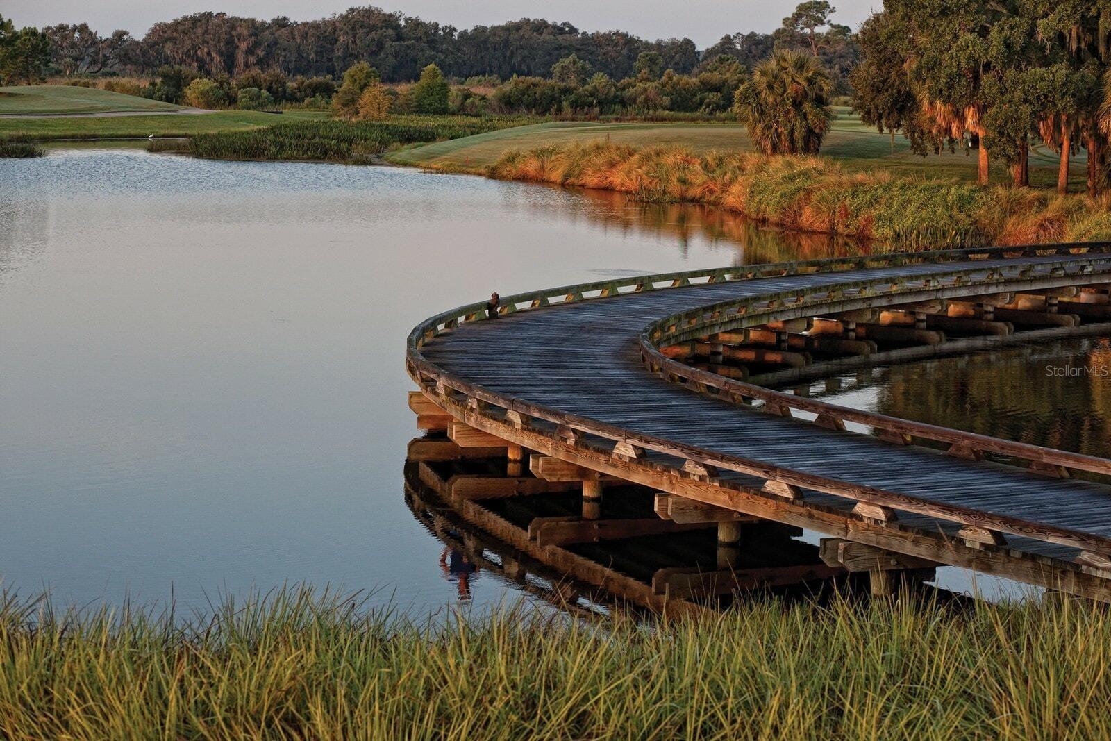 FOUNDERS CLUB - Residential