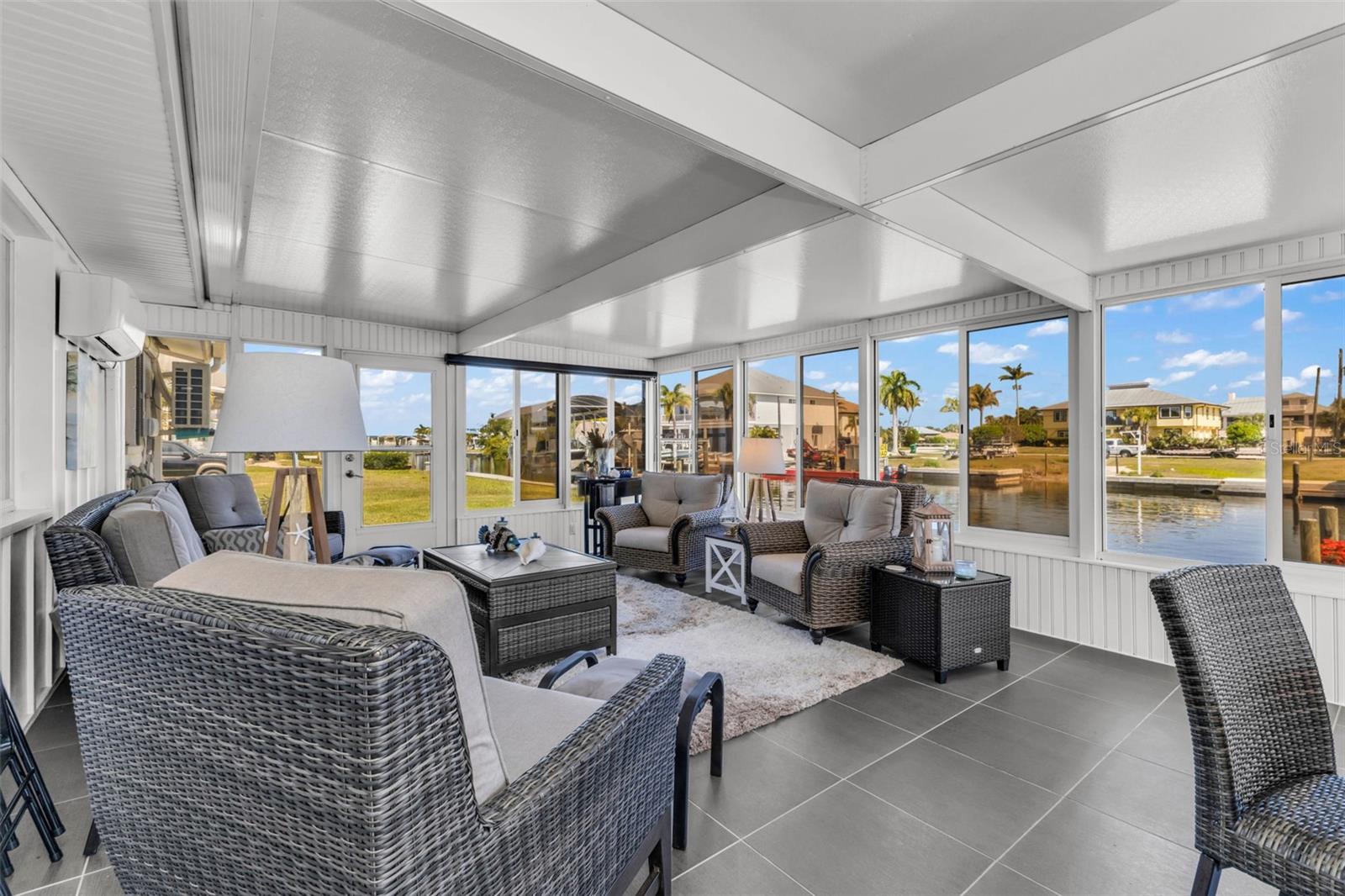 PIRATE HARBOR - Residential