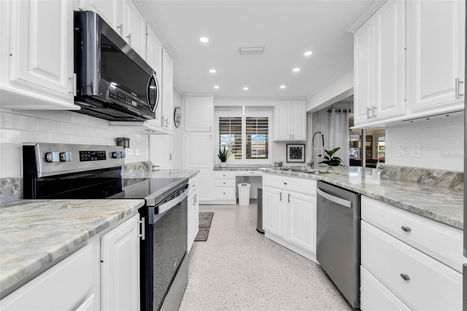 PIRATE HARBOR - Residential