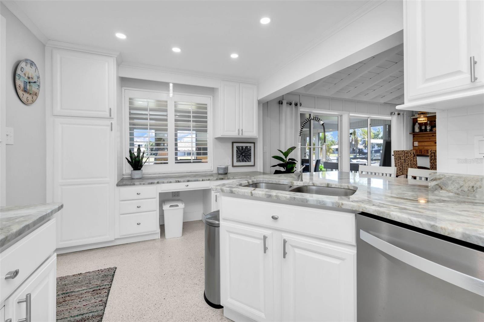 PIRATE HARBOR - Residential