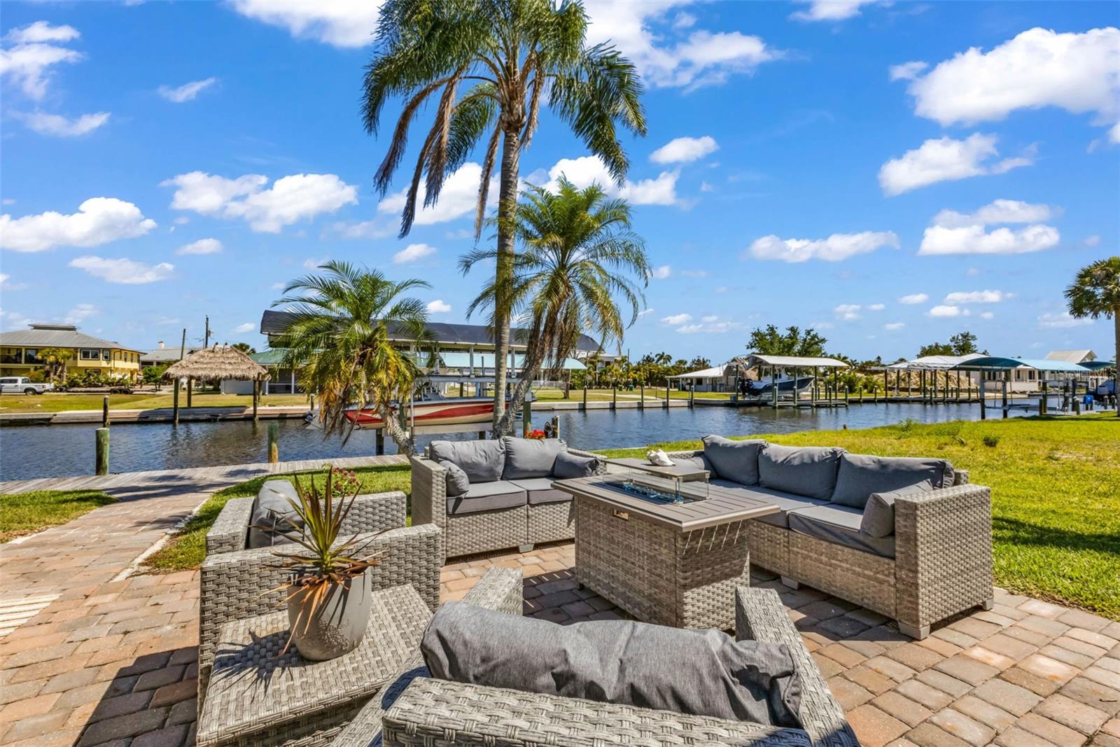 PIRATE HARBOR - Residential