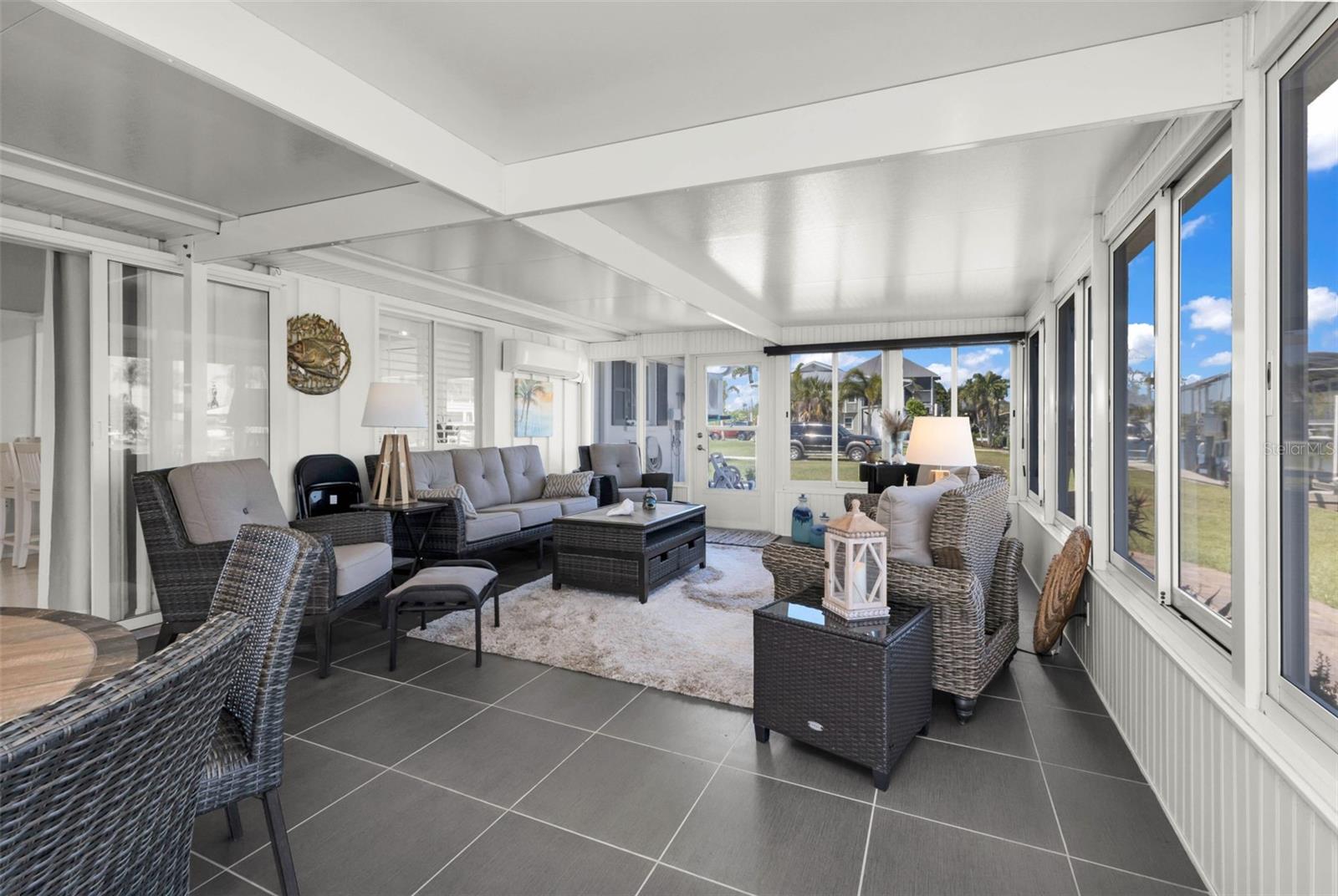 PIRATE HARBOR - Residential