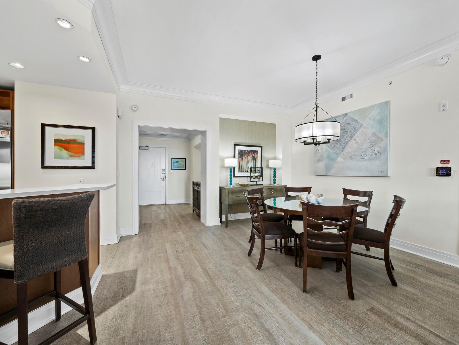915 SEASIDE DRIVE 310, SARASOTA, FL, 34242 3 915 SEASIDE DRIVE 310