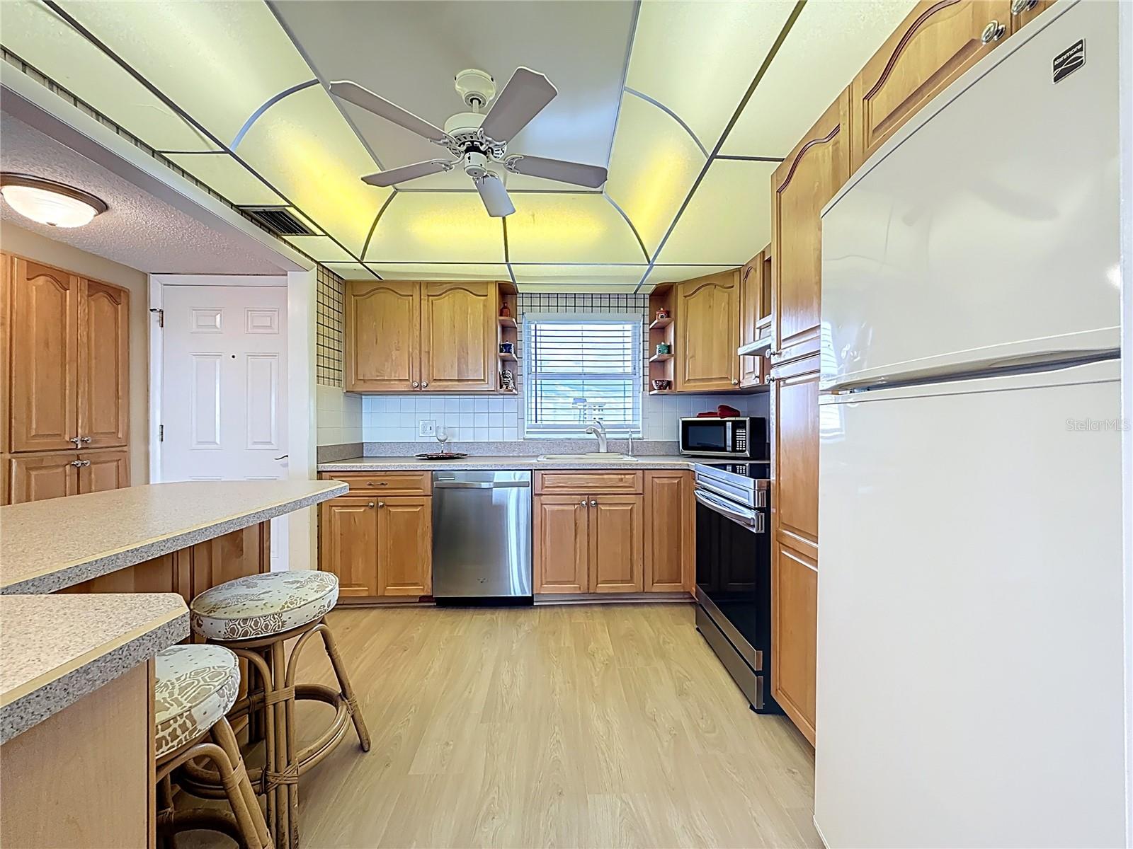 SEA TOWERS - Residential